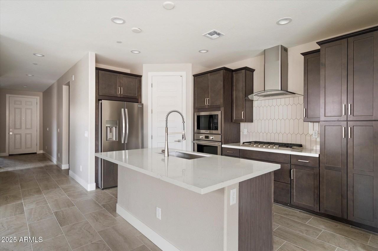 32017 North 117th Avenue - Photo 2 of 39