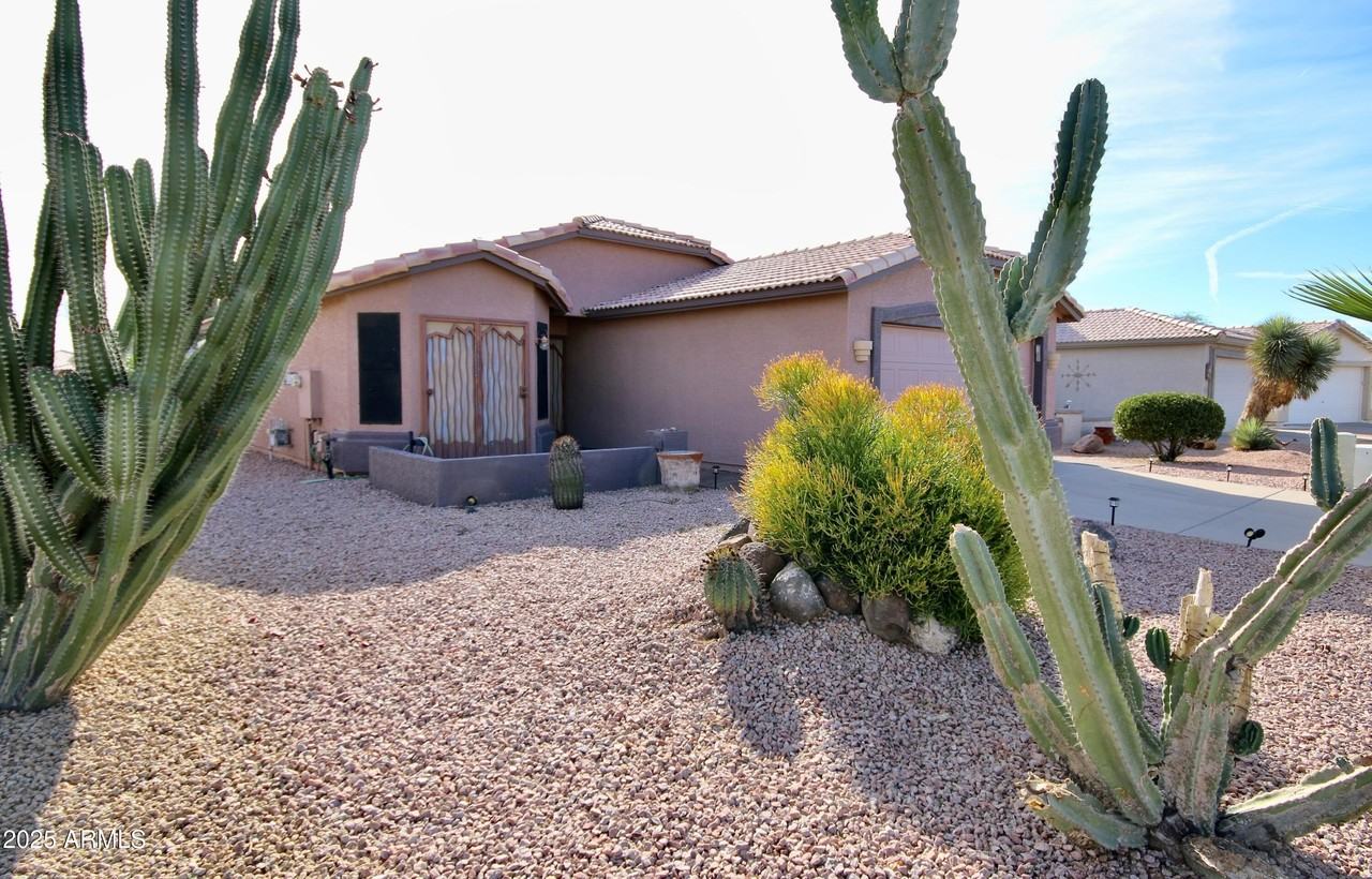 1373 East Cherry Hills Drive - Photo 3 of 20