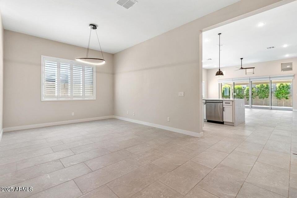 21387 West Meadowbrook Avenue - Photo 5 of 17