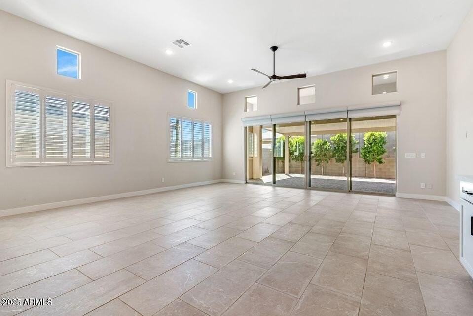 21387 West Meadowbrook Avenue - Photo 6 of 17