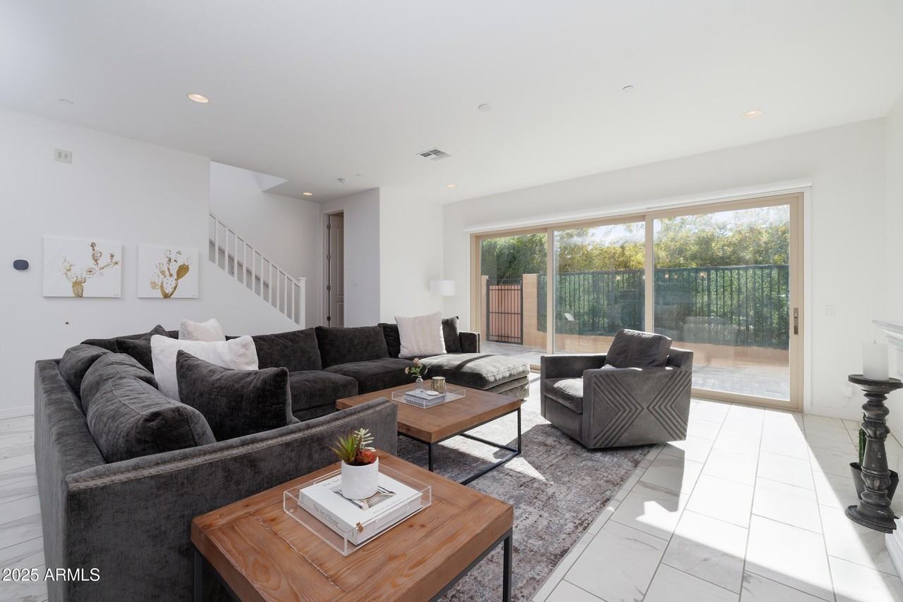 7349 East Vista Bonita Drive - Photo 3 of 35