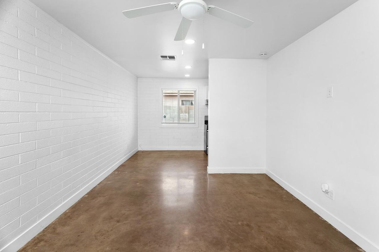 1646 East Mckinley Street #2 - Photo 6 of 24