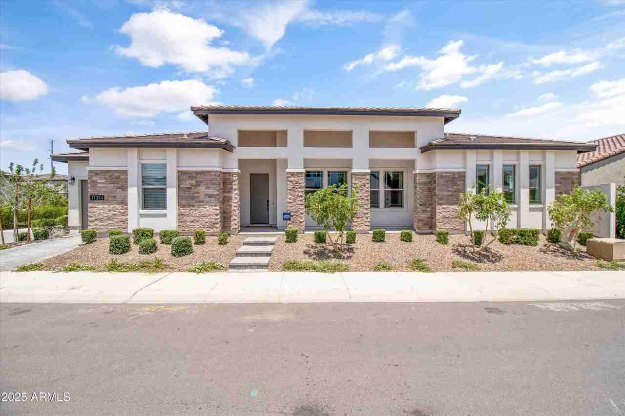 17254 Vacaville Street - Photo 2 of 42