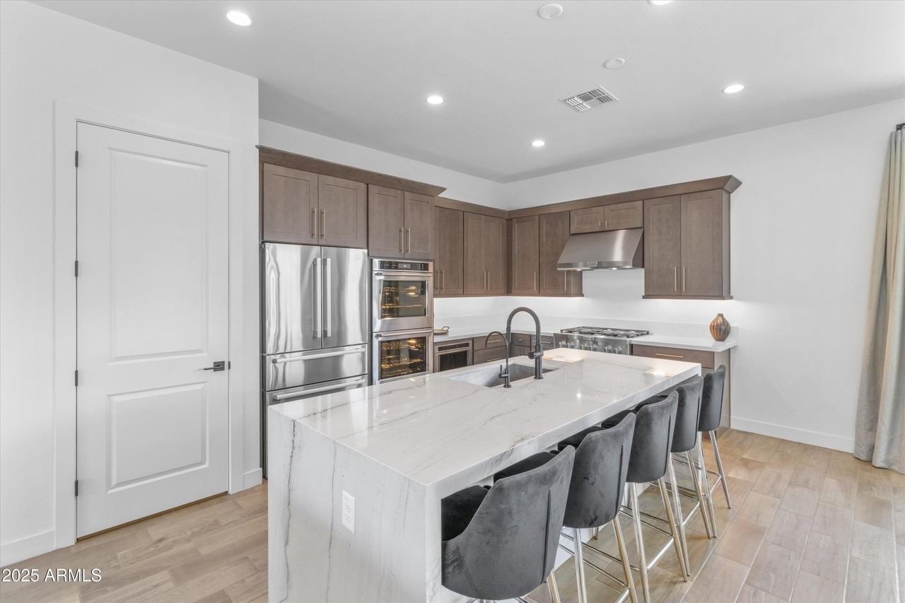 17254 Vacaville Street - Photo 7 of 42