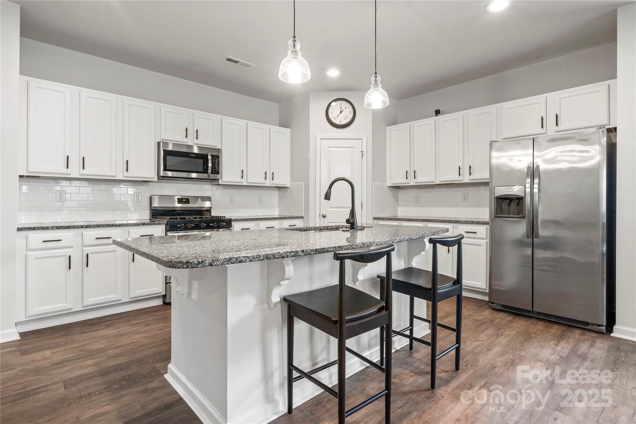 8513 Gold Rush Court - Photo 2 of 25