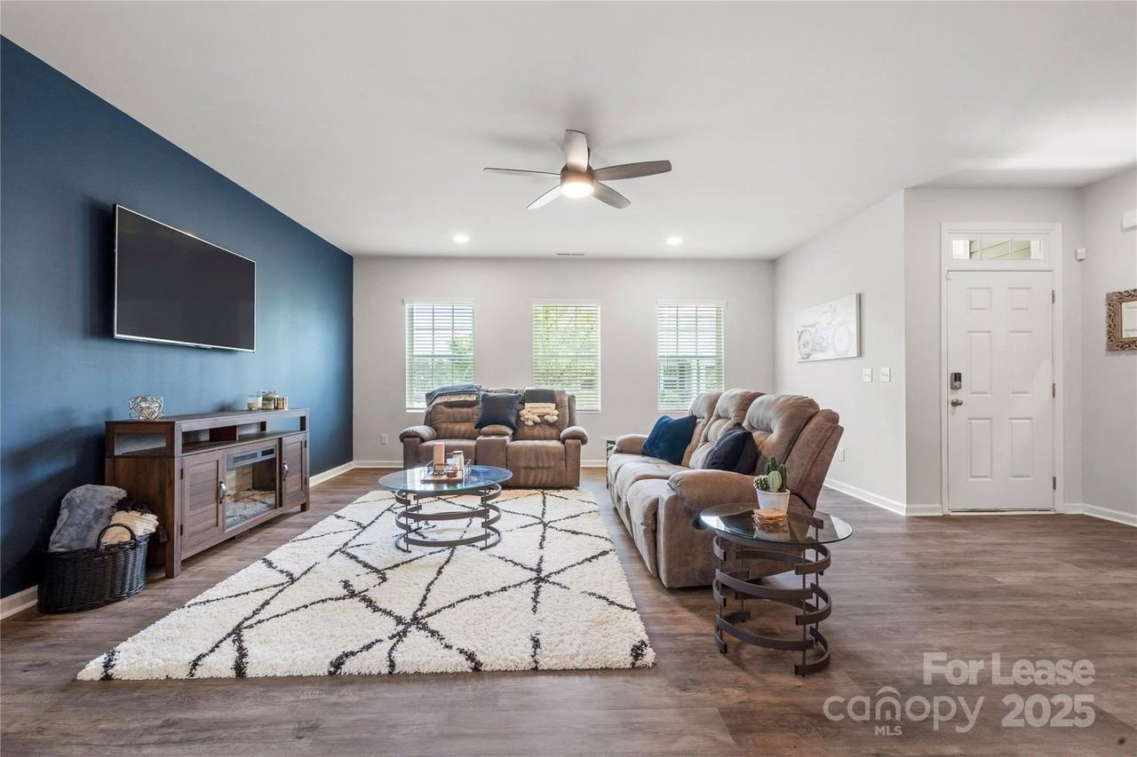 8513 Gold Rush Court - Photo 5 of 25