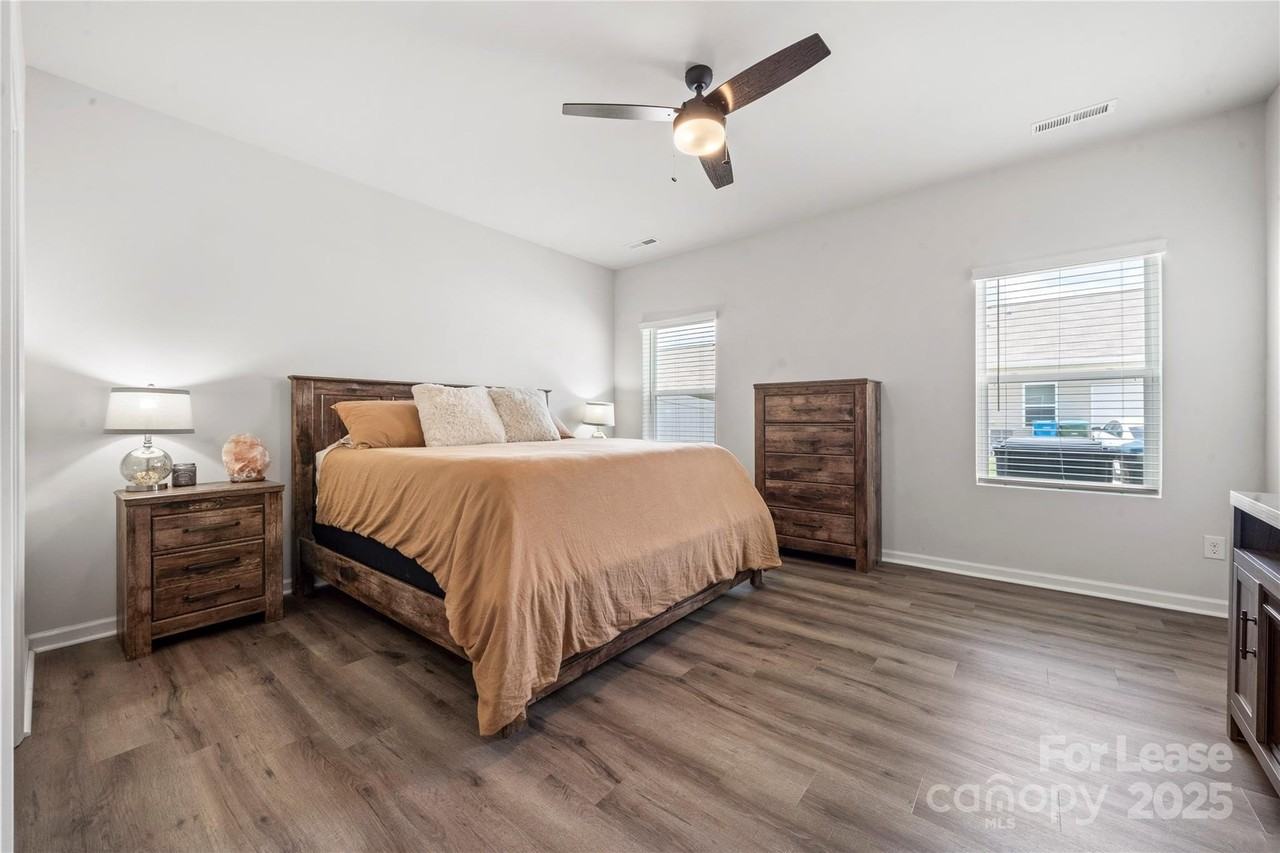 8513 Gold Rush Court - Photo 7 of 25