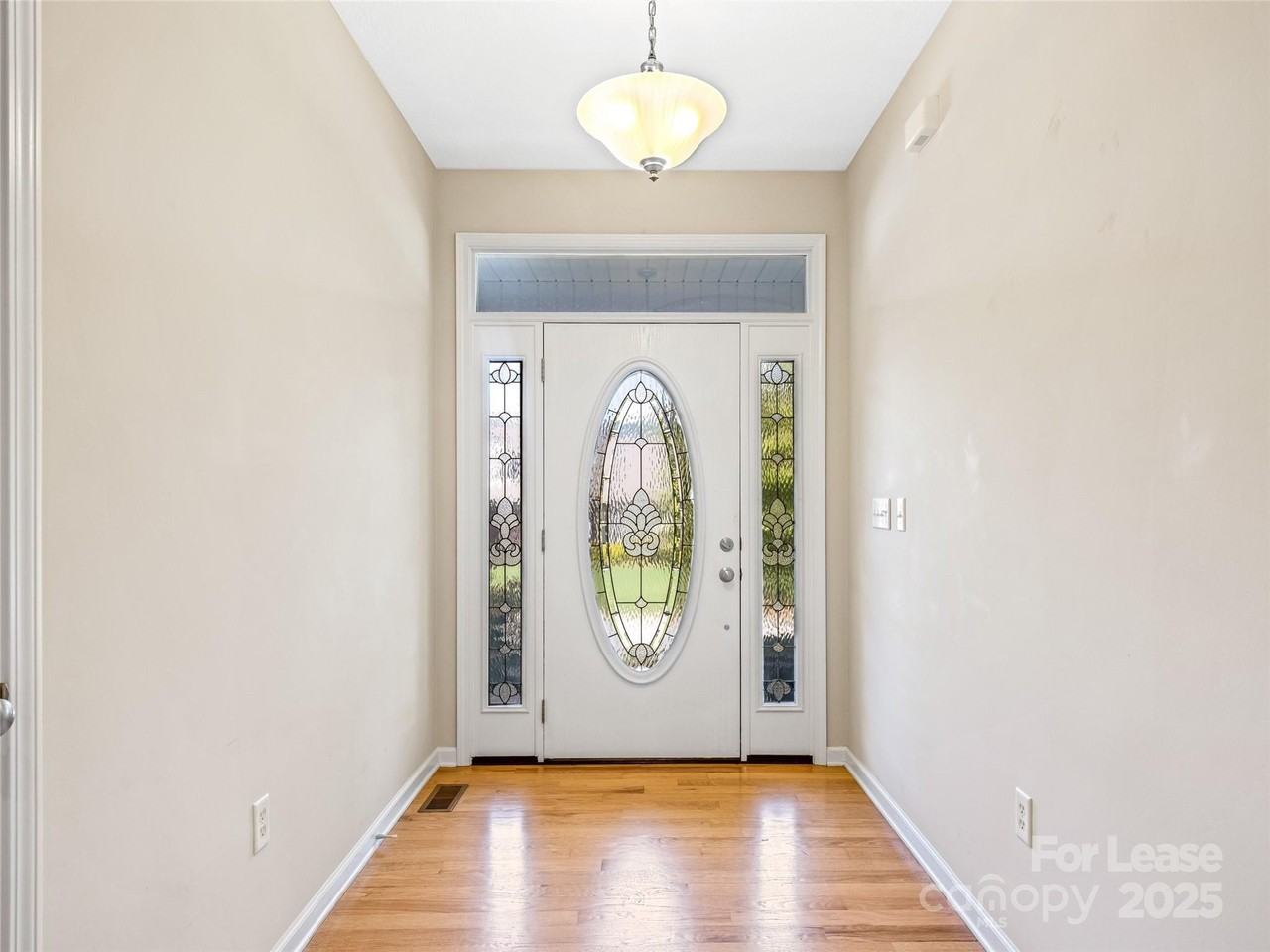 51 Driftstone Circle - Photo 7 of 38