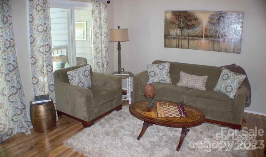 218 Northwest Drive - Photo 5 of 14