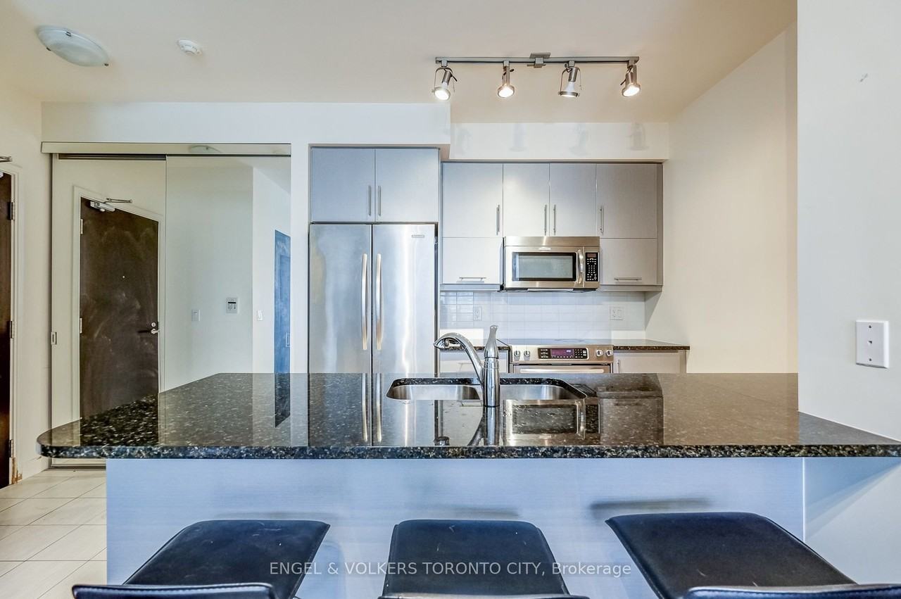 825 Church Street - Photo 4 of 19