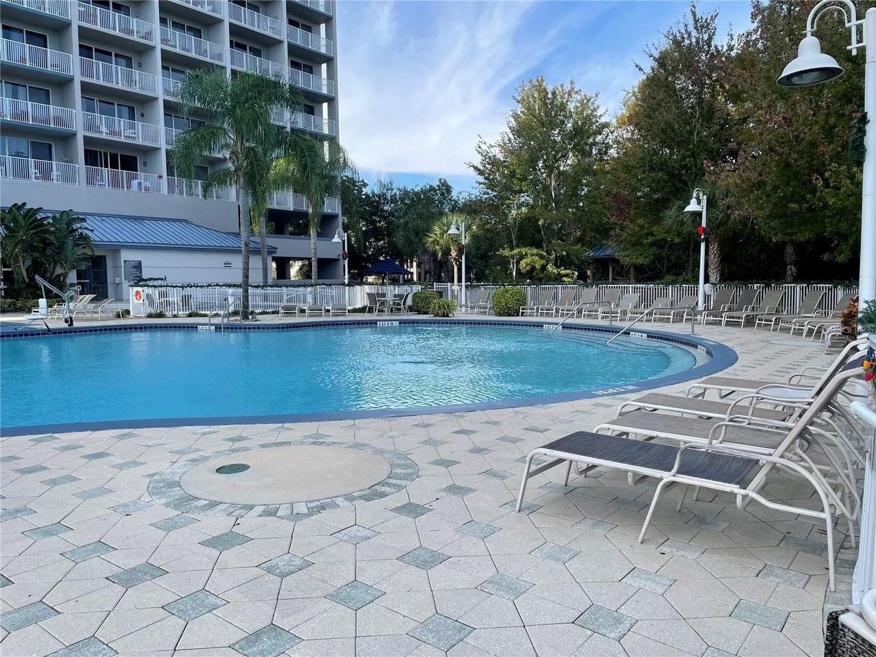 13427 Blue Heron Beach Dr - Photo 6 of 21