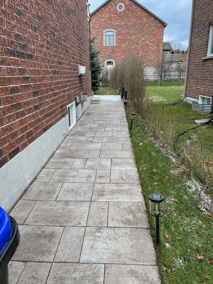 27 Mair Mills Dr - Photo 5 of 15