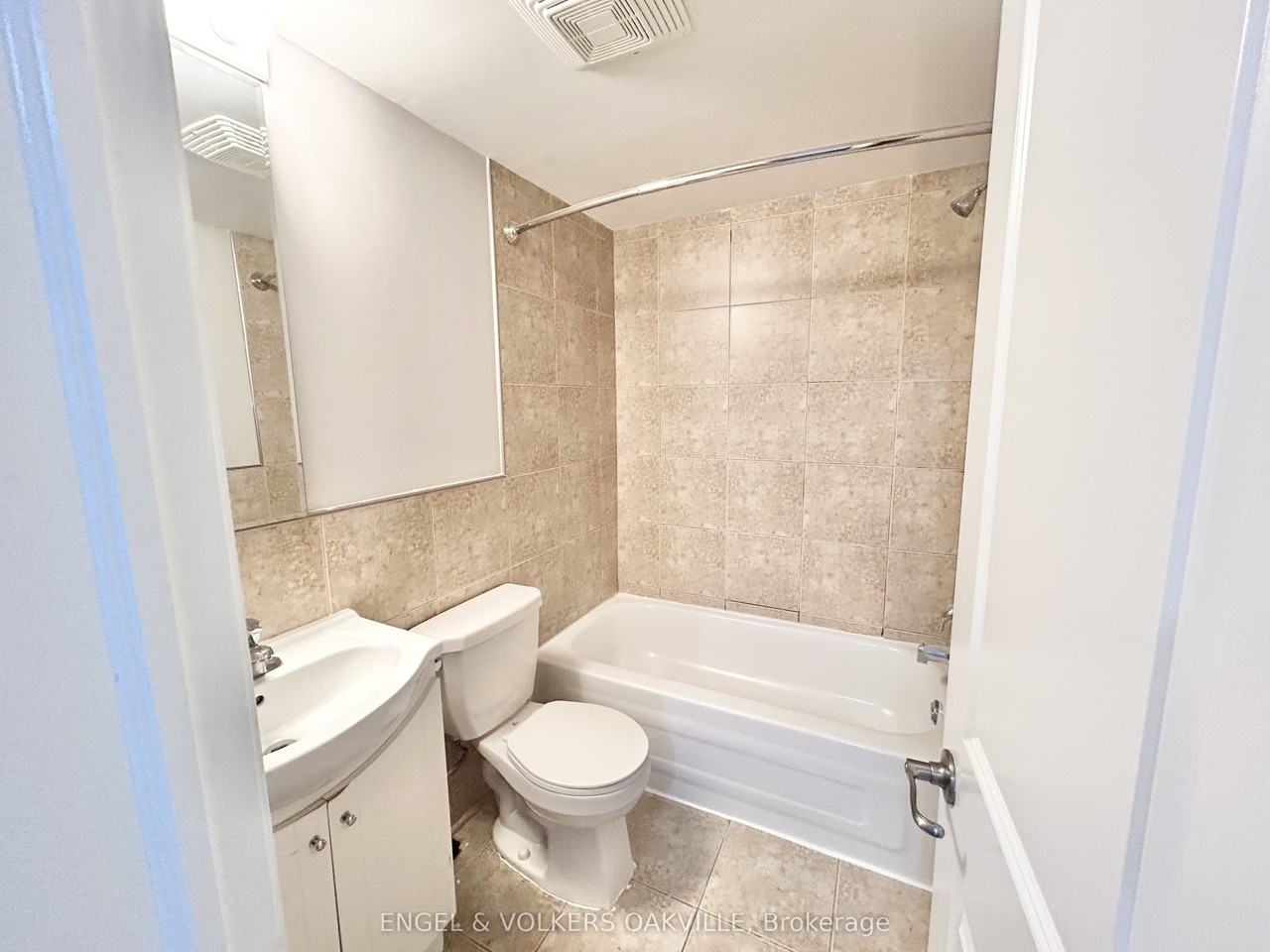 15 Thirty Third Street 110 - Photo 6 of 7