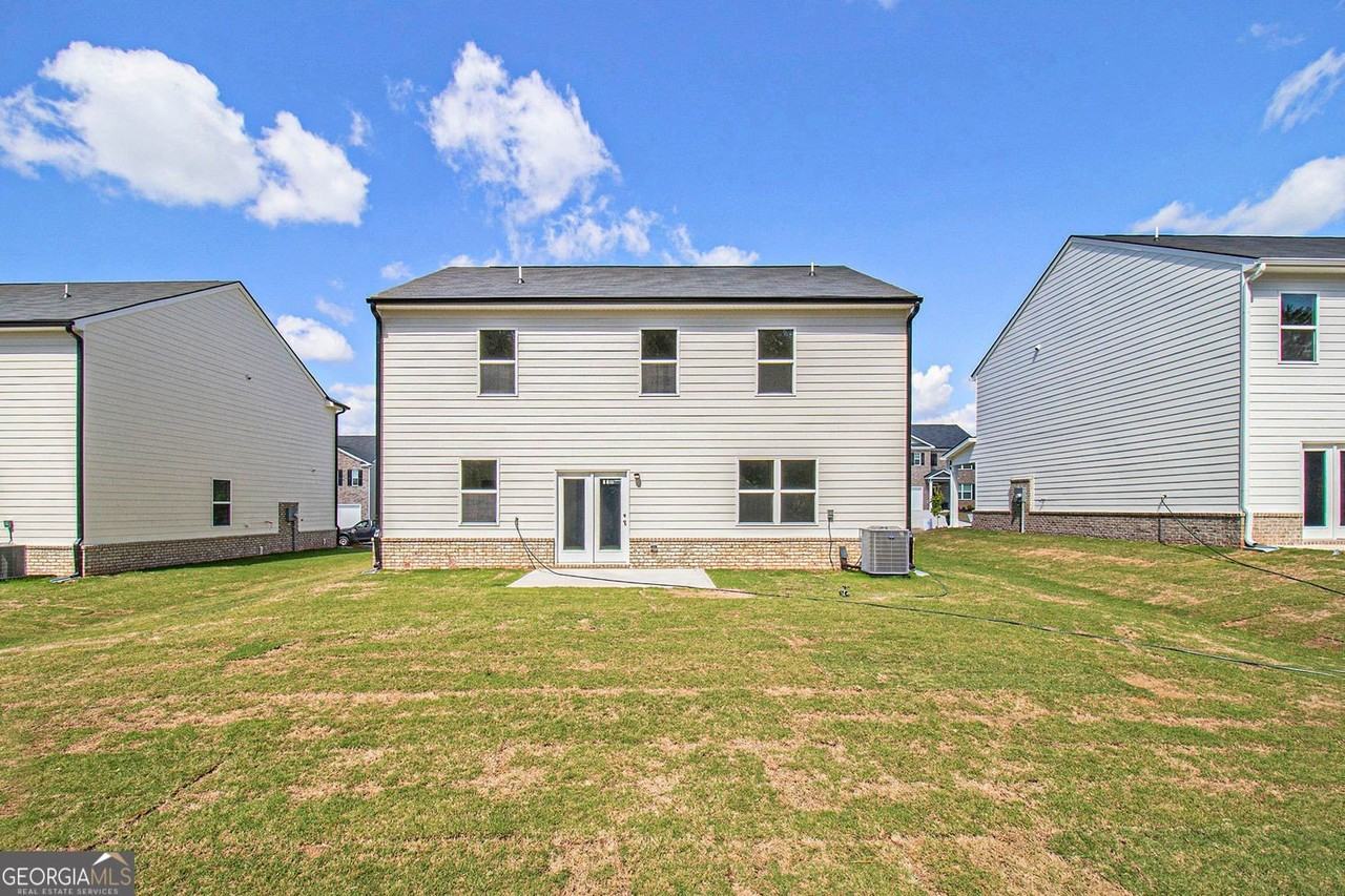 568 Whitman Ln - Photo 6 of 34