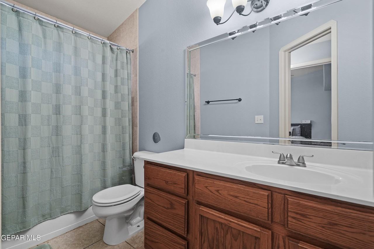 14351 Spanish Point Drive - Photo 6 of 31