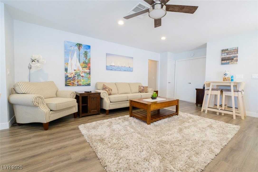 1725 Duarte Drive - Photo 4 of 33