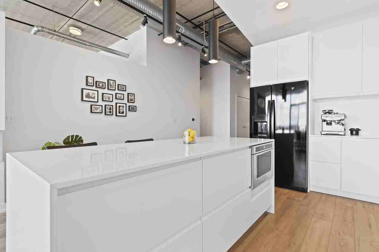 350 North Main Street #716 - Photo 6 of 35