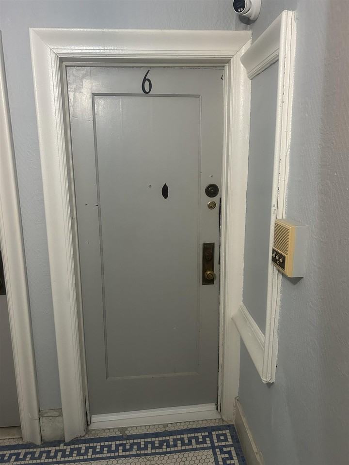 173 West 48th Street #6 - Photo 3 of 13