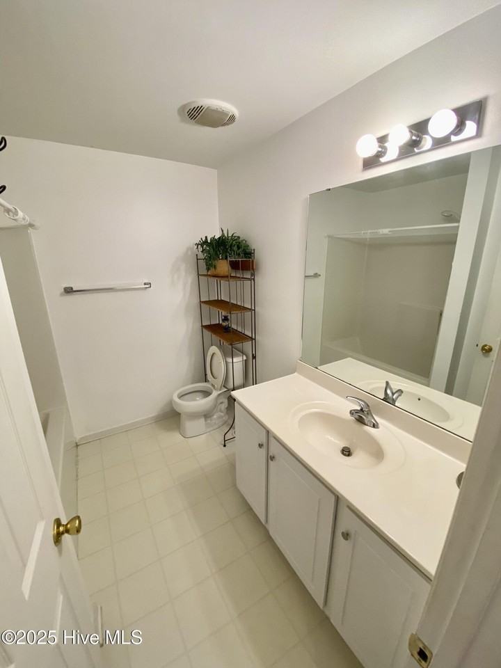 2227 Locksley Woods Drive #G - Photo 5 of 17