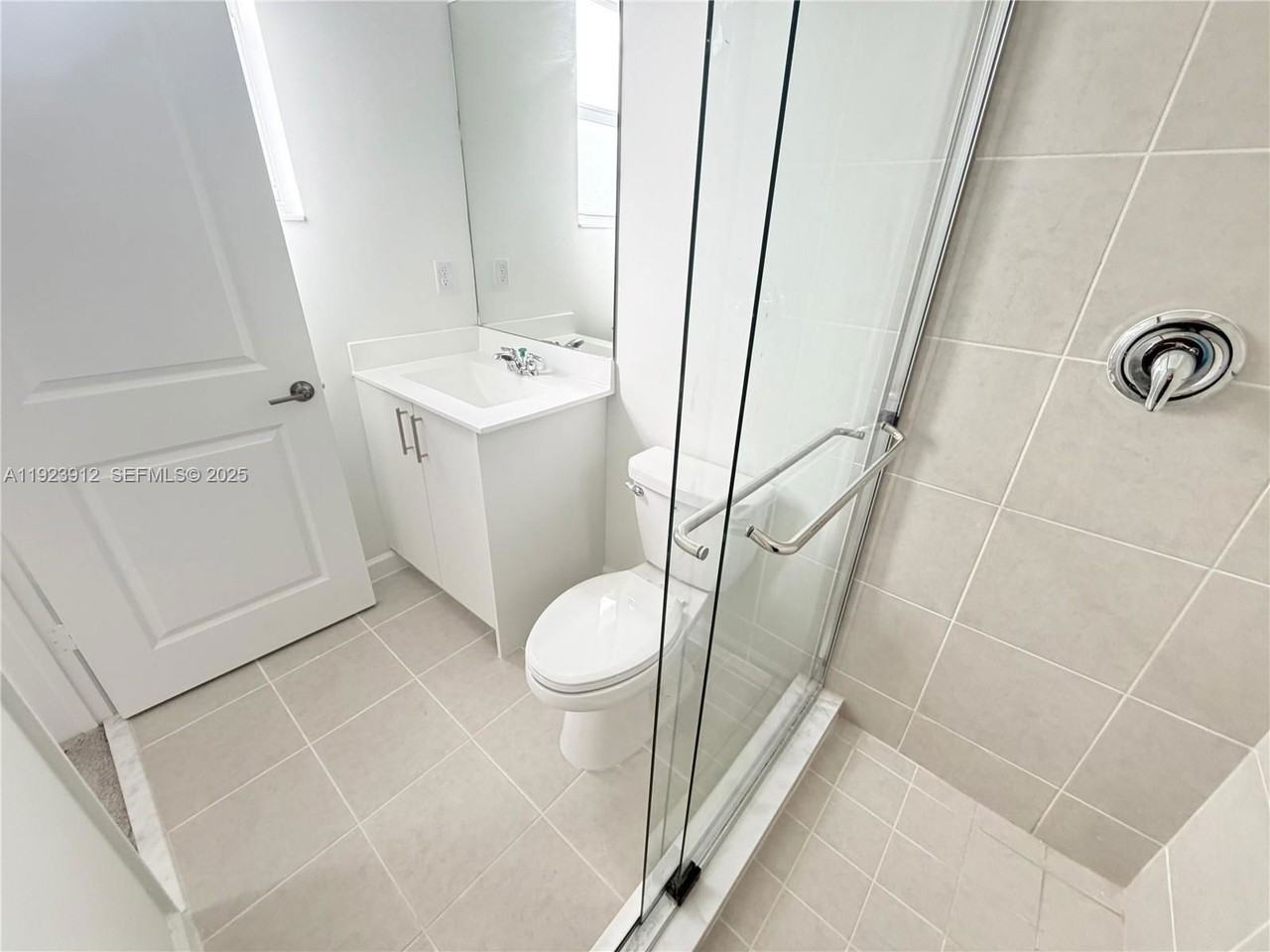 262 Se  Southeast 27th Drive - Photo 7 of 8