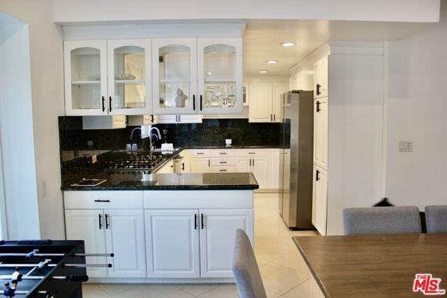 1265 Bienveneda Avenue - Photo 4 of 8