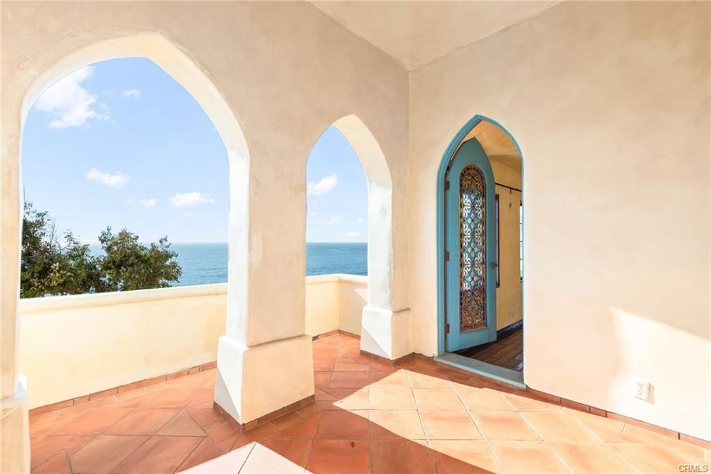 17501 Castellammare Drive - Photo 2 of 8