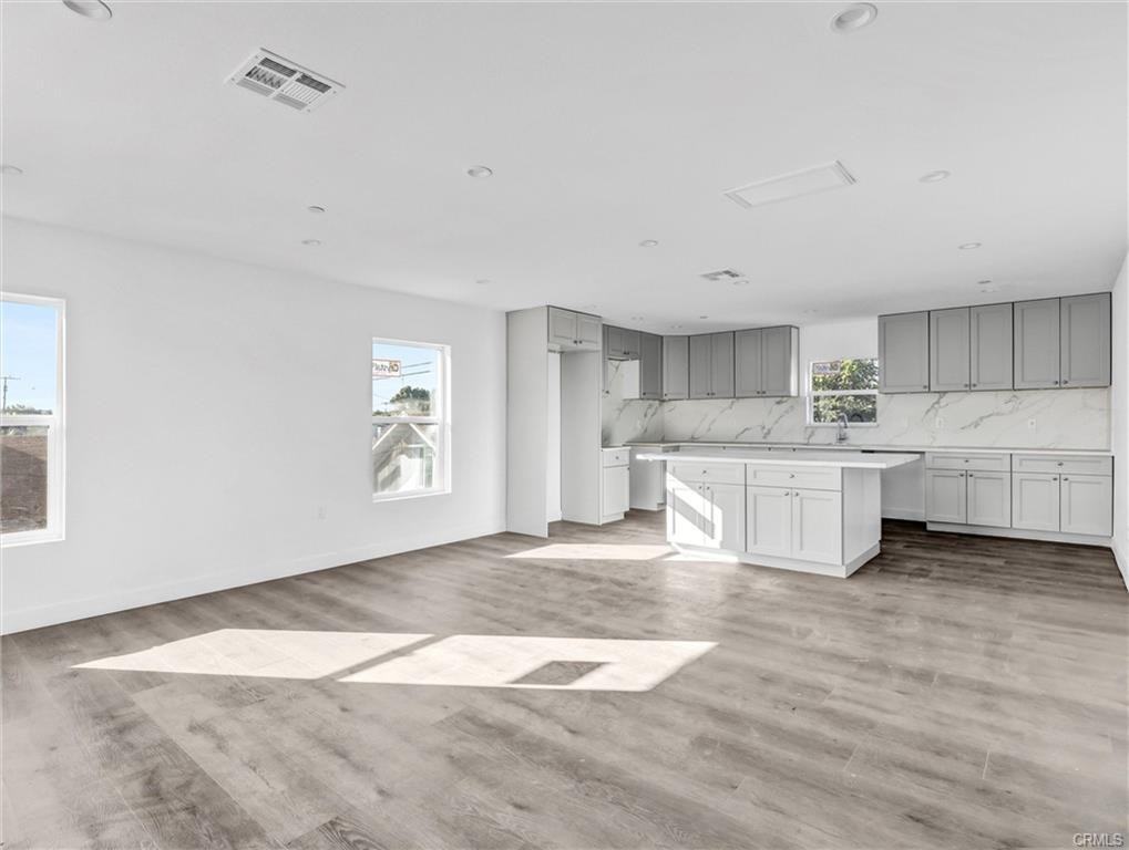 1231 South Rowan Avenue #1-2 - Photo 5 of 8