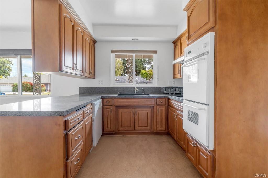 10151 Babbitt Ave - Photo 6 of 8