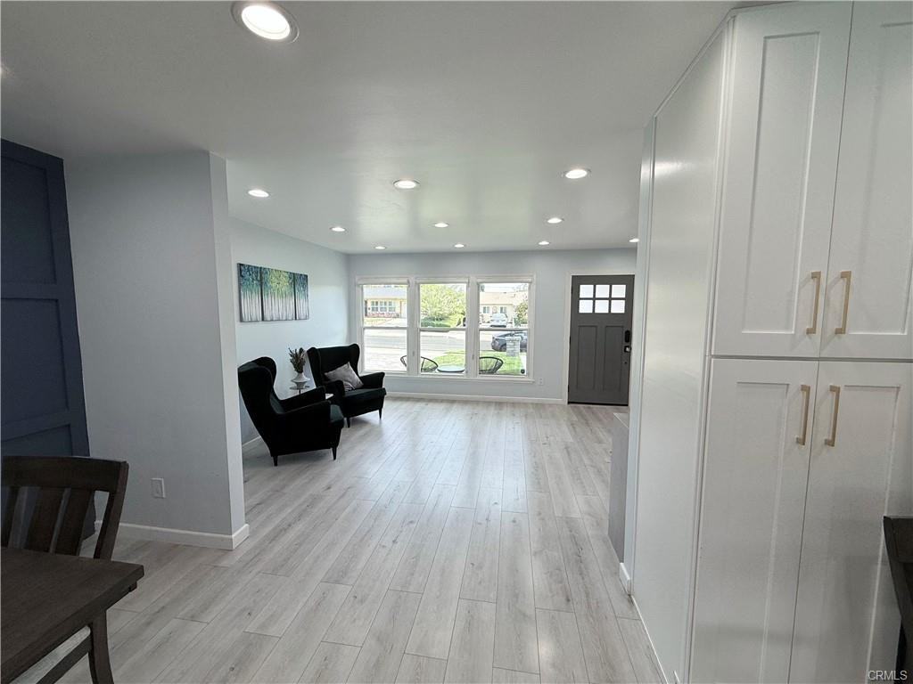 11243 Mclennan Avenue - Photo 6 of 8