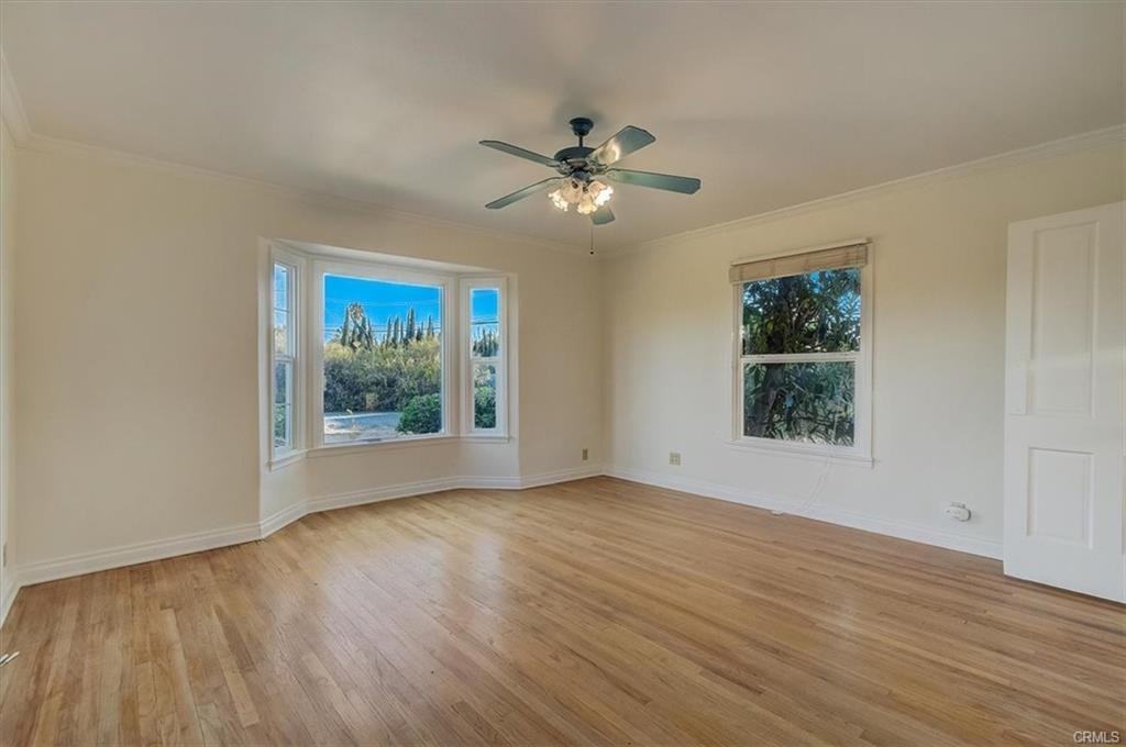 10847 Balboa Boulevard - Photo 4 of 8
