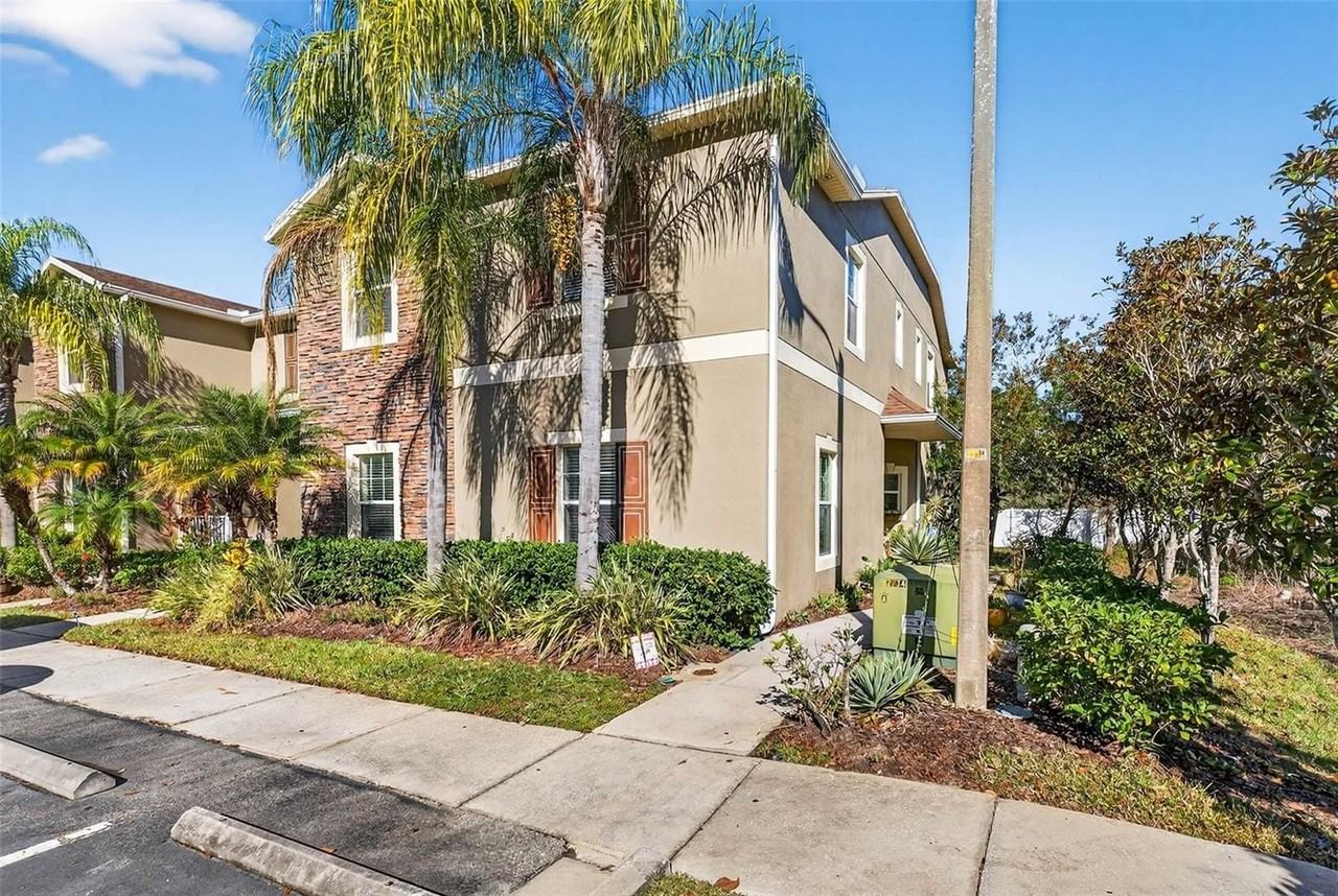 31253 Claridge Place - Photo 2 of 37