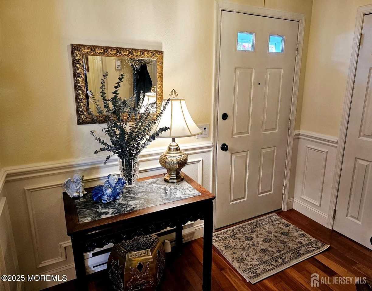 663 Yorktown Ln Unit 663c #663C - Photo 5 of 34