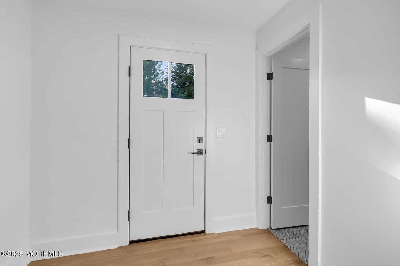 514 East Front Street - Photo 7 of 50