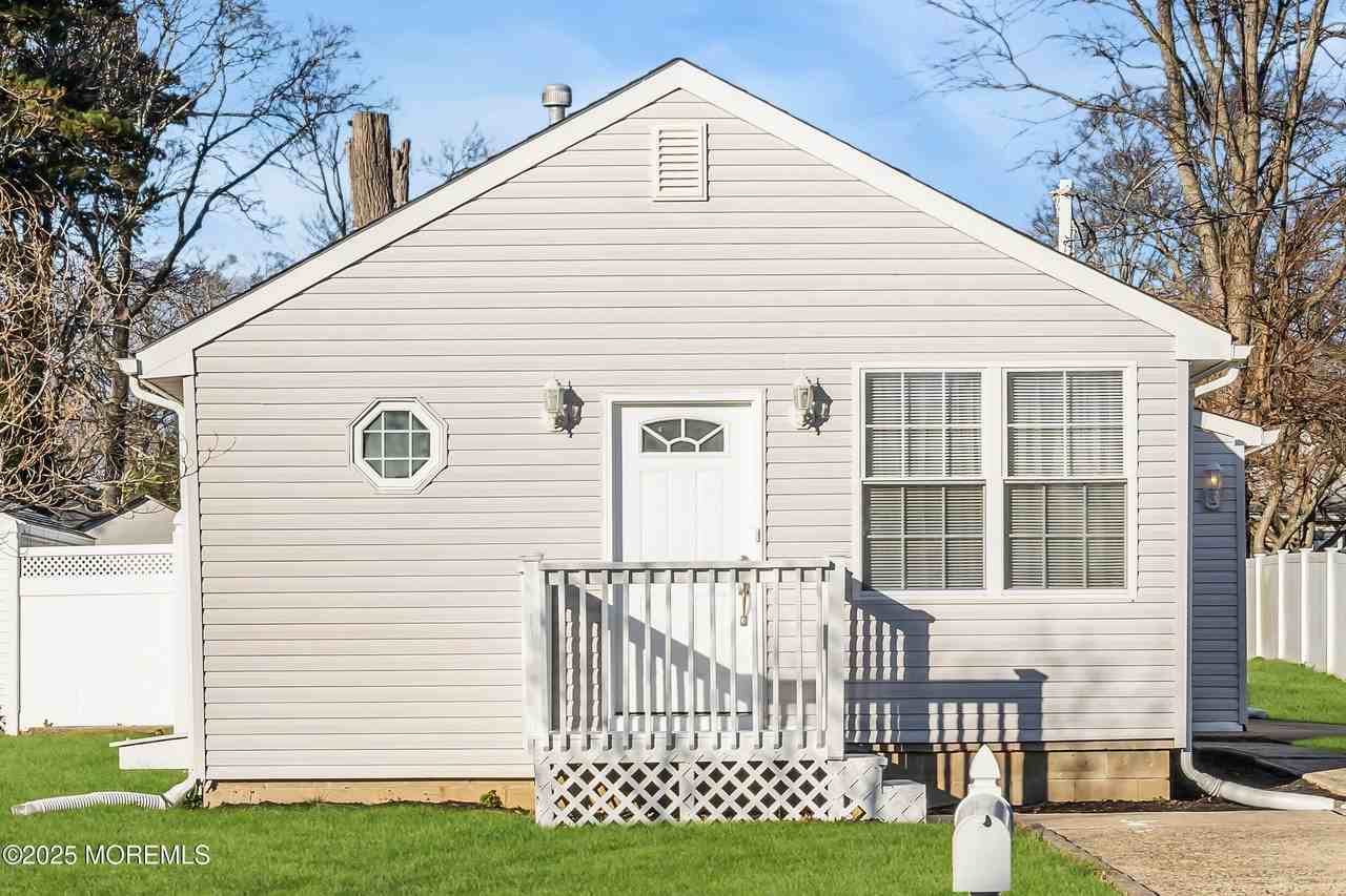 315 Elizabeth Avenue - Photo 5 of 31