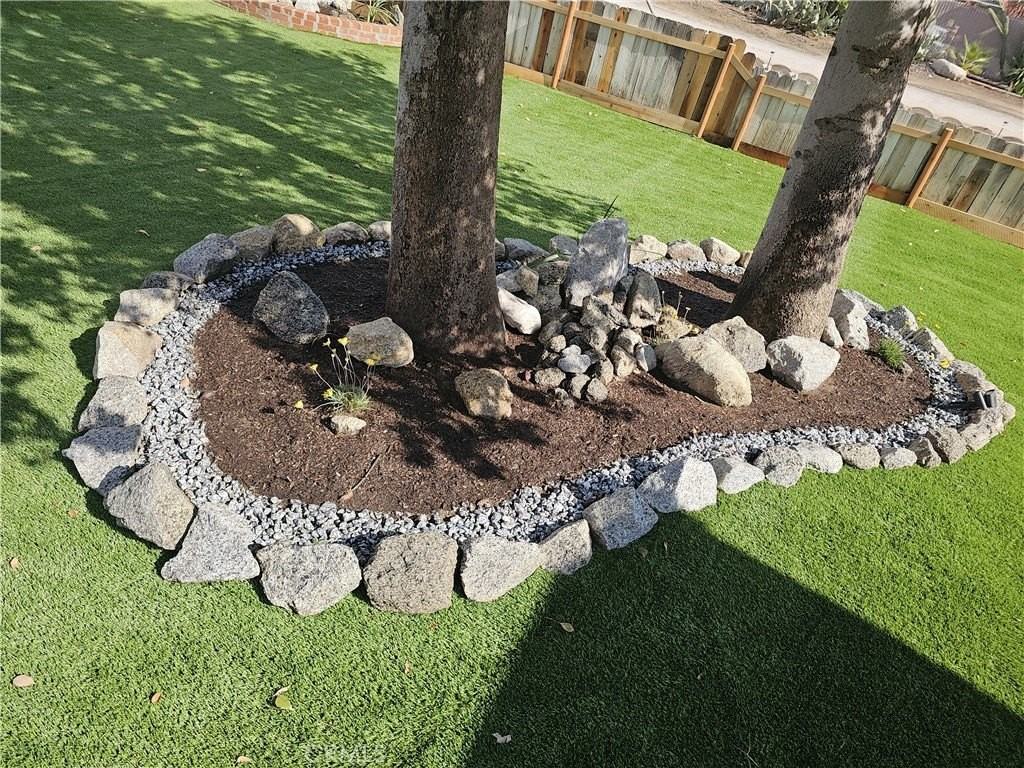 11981 Franklin Street - Photo 4 of 18