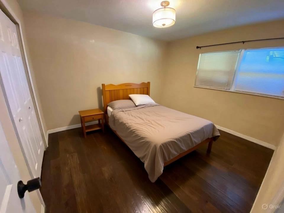 W Aileen St - Photo 5 of 6