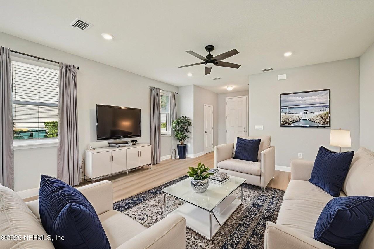 14270 Durbin Island Way - Photo 7 of 50