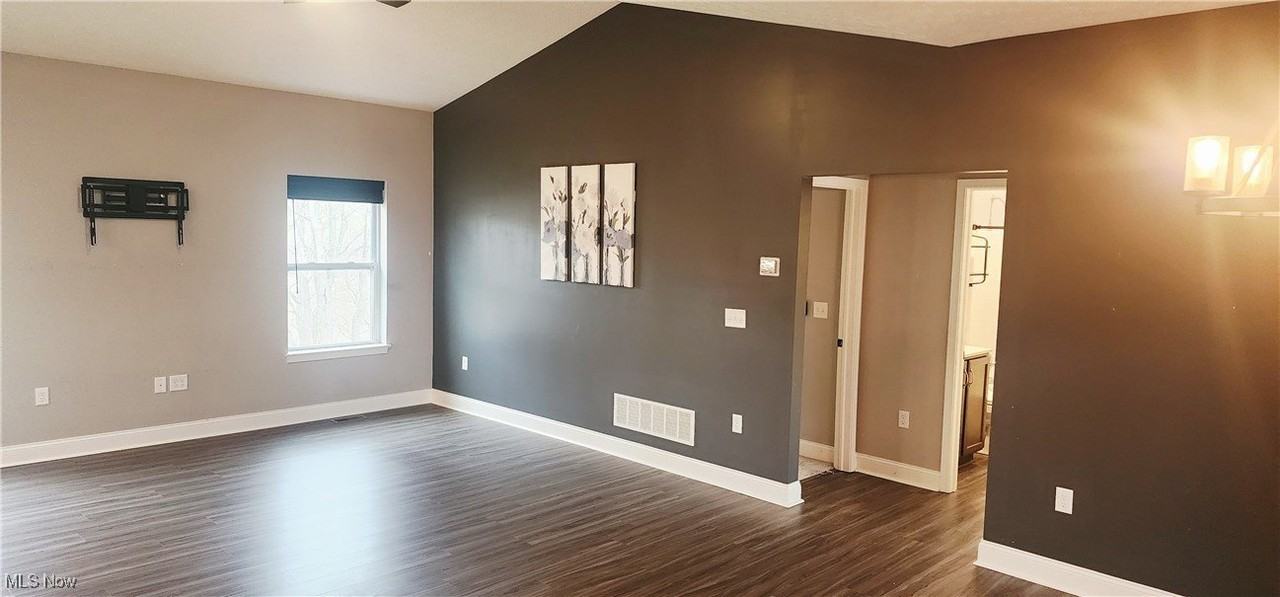 6965 Chandlersville Road - Photo 4 of 21