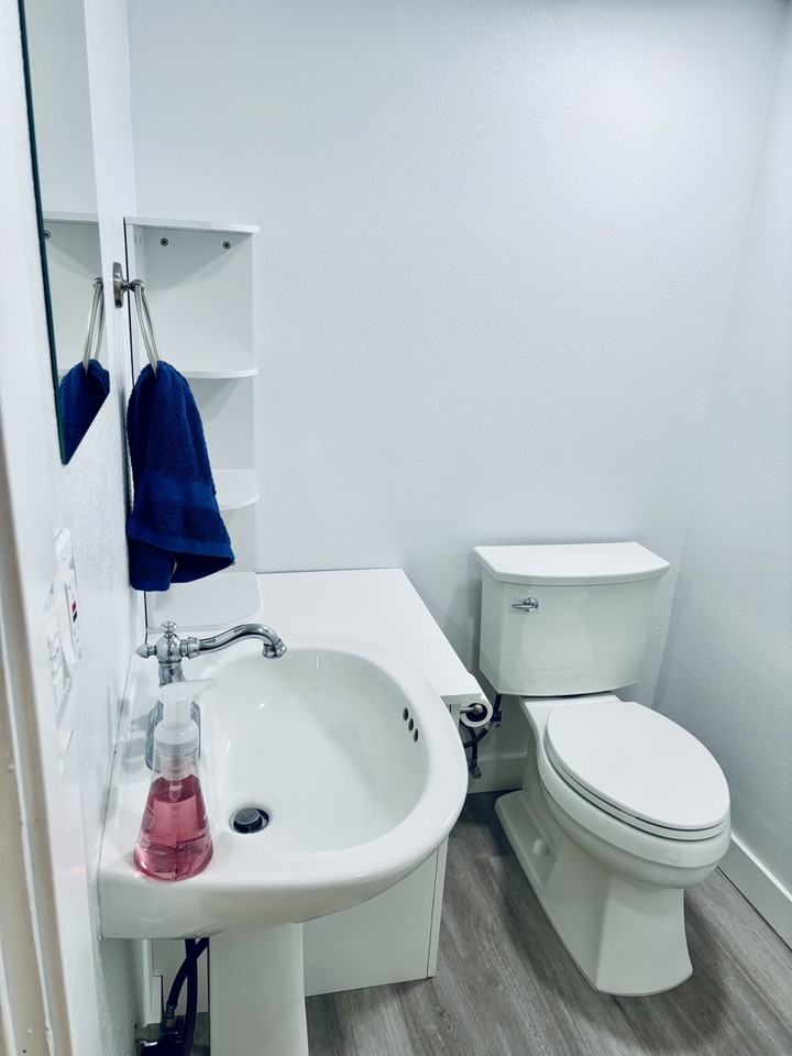 13623 8th Ave SW - Photo 3 of 17