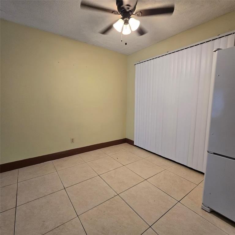 4215 Northwest 52nd Avenue - Photo 6 of 33