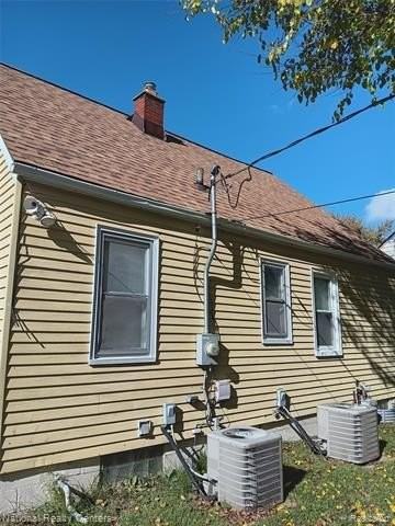 15828 Winston Avenue - Photo 3 of 13