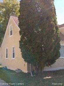 15828 Winston Avenue - Photo 6 of 13