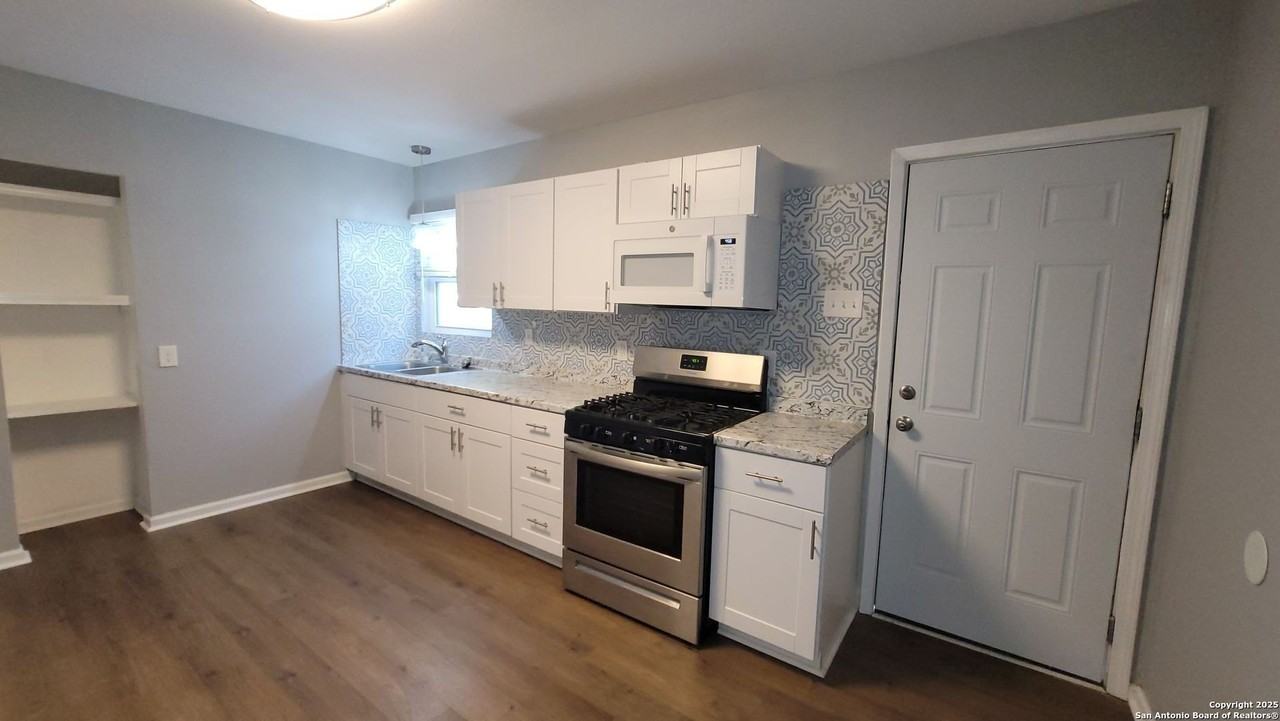 236 Senisa Drive - Photo 6 of 19