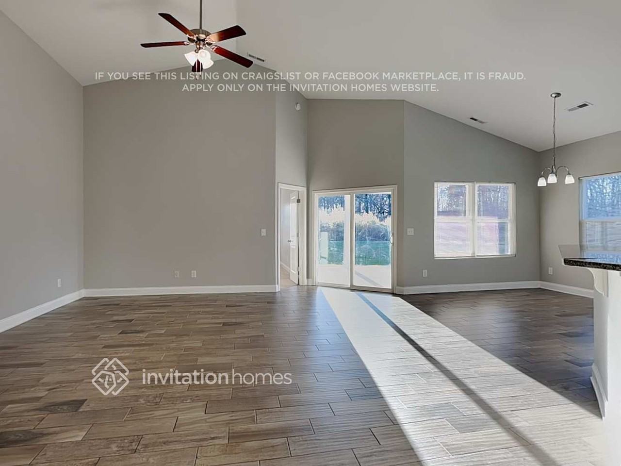 2813 Santiago Circle - Photo 4 of 20