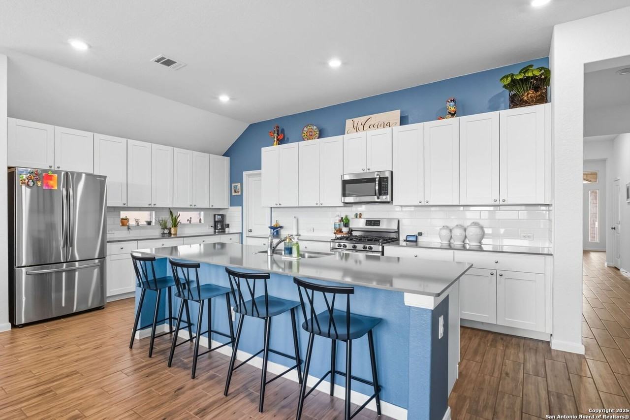 8950 Rancher Place - Photo 3 of 34