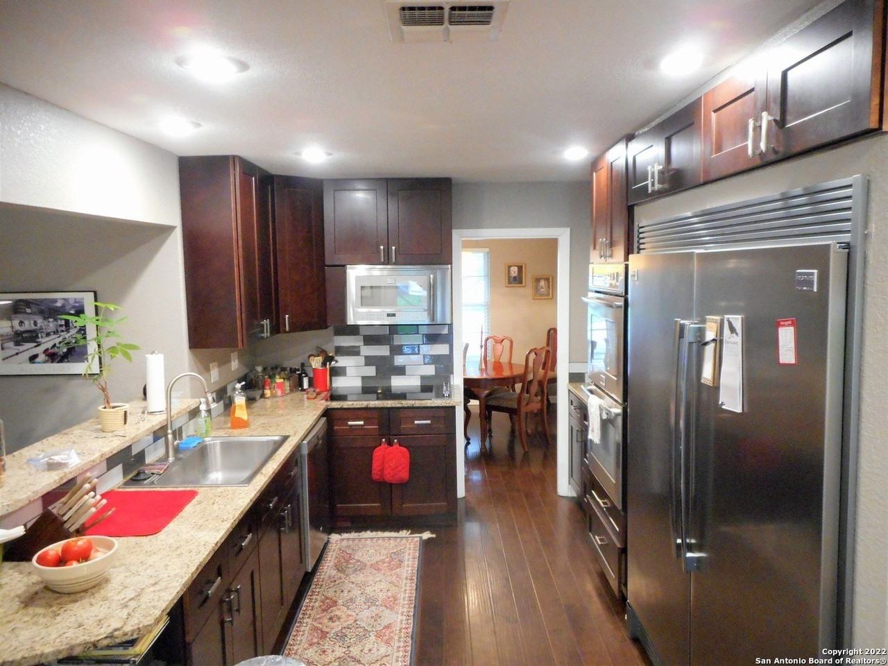 3715 Twisted Oaks Drive - Photo 3 of 17