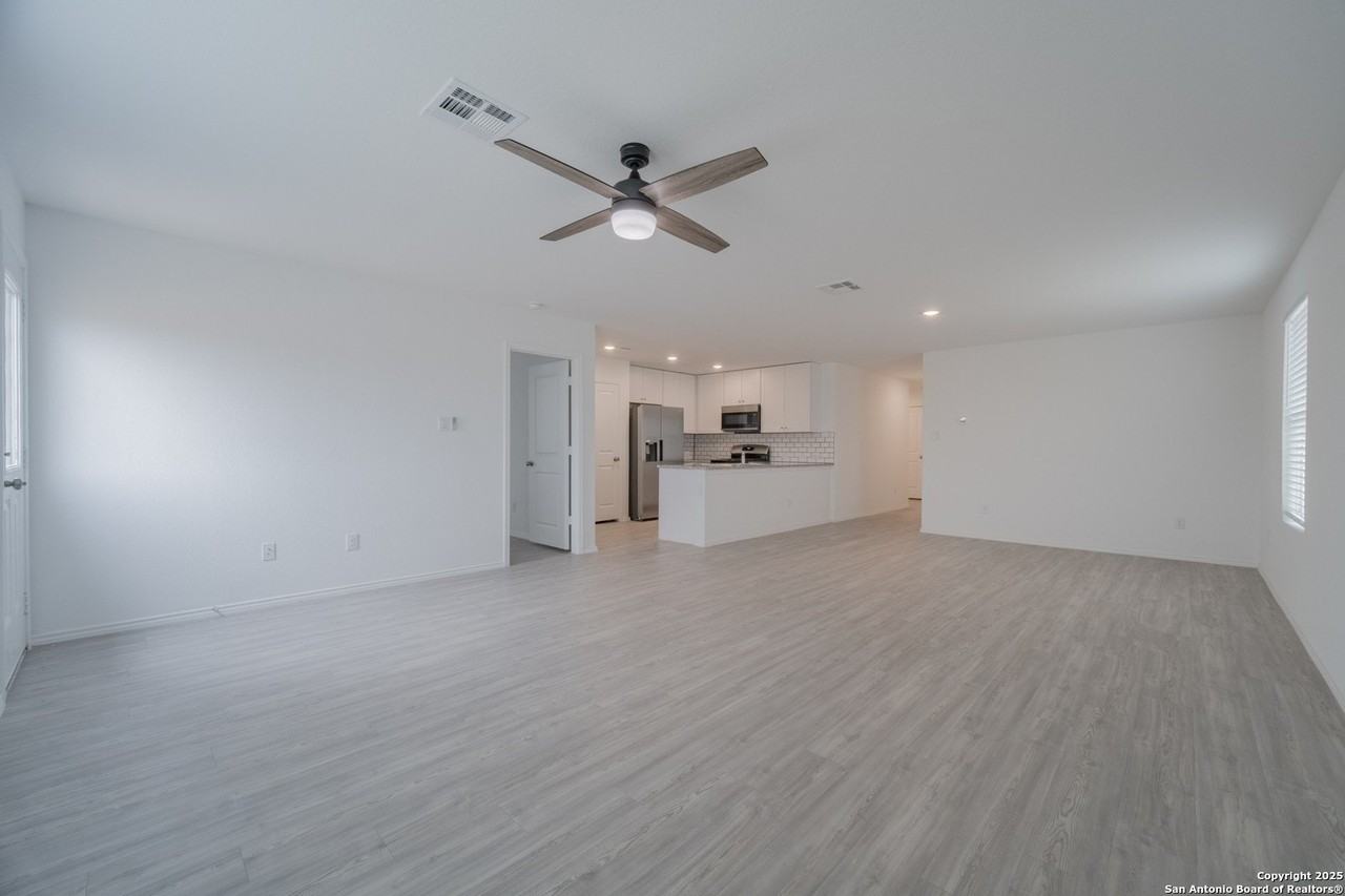 2737 Green Finch - Photo 6 of 15