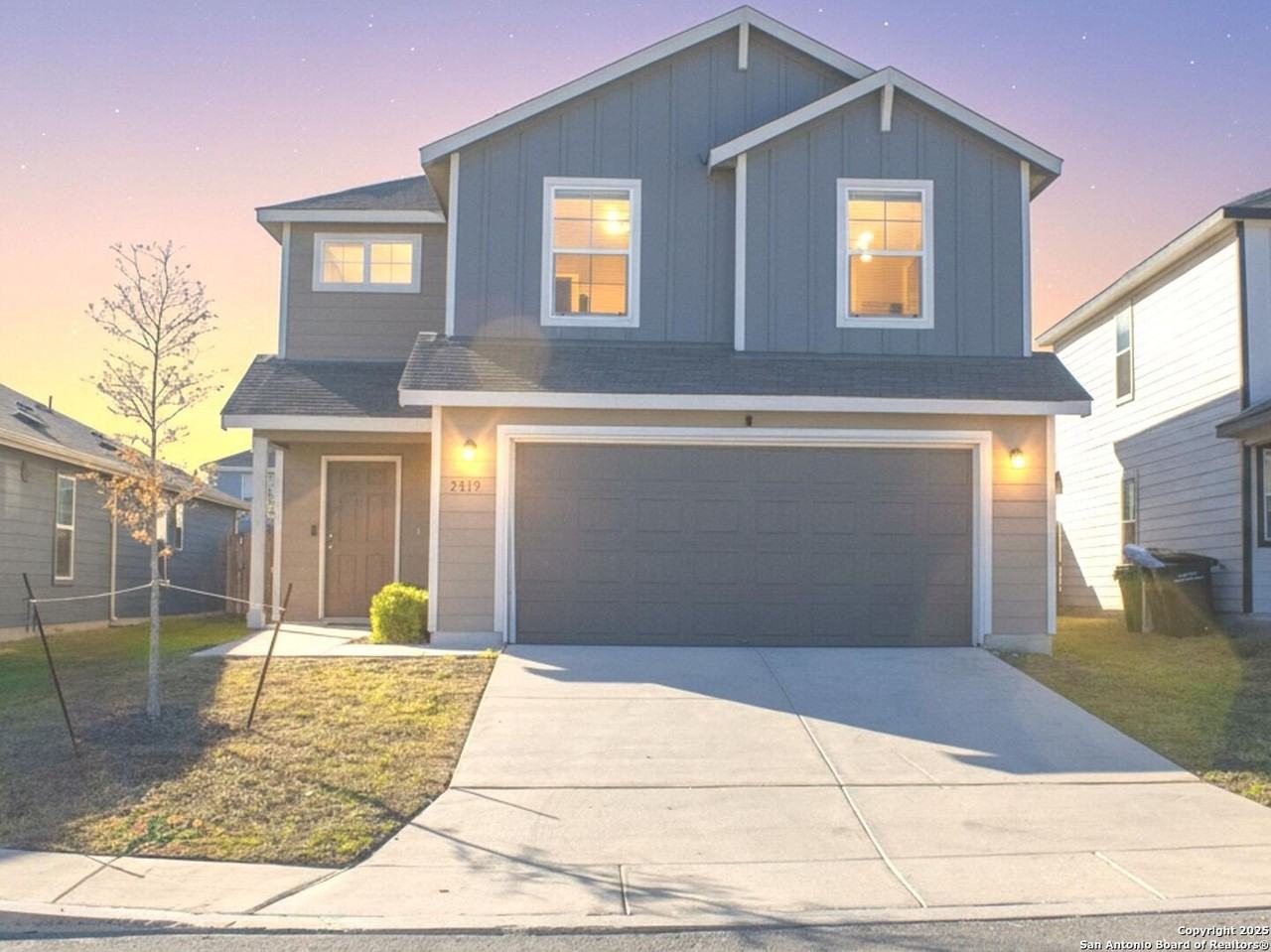 5819 Rolling Gln - Photo 2 of 18