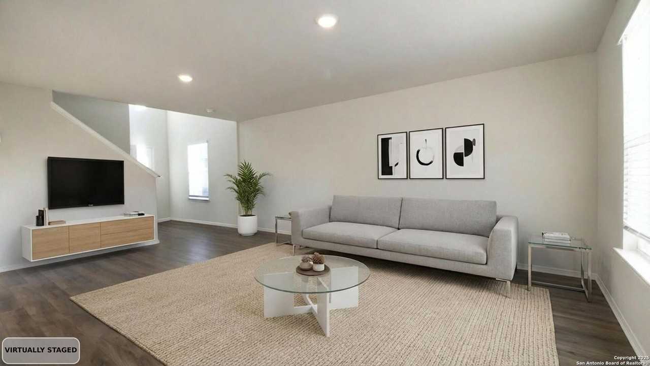 5819 Rolling Gln - Photo 5 of 18