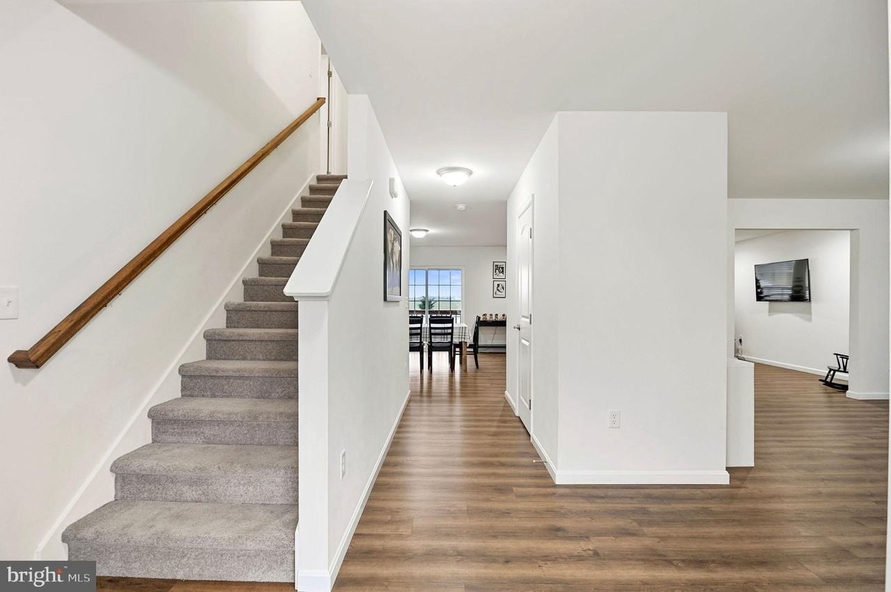 100 Cilento Dr - Photo 2 of 21